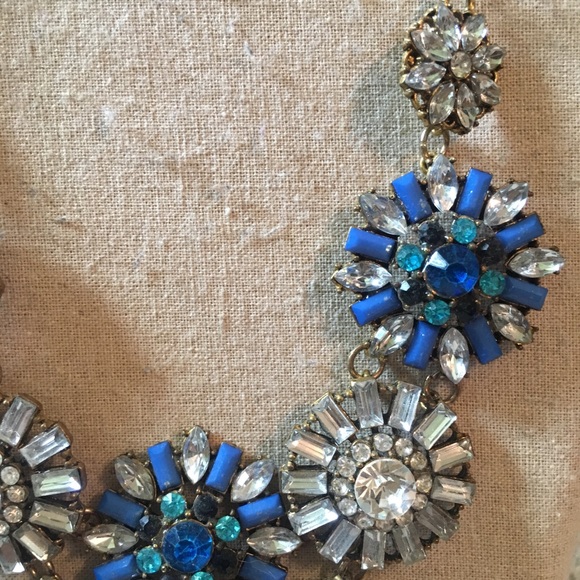 J.Crew-inspired blue crystal statement necklace - Picture 3 of 4